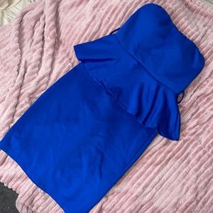 Pencil dress with waist ruffle💙